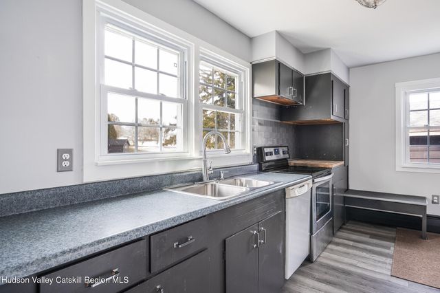 9377 New York 22, Hillsdale, NY 12529