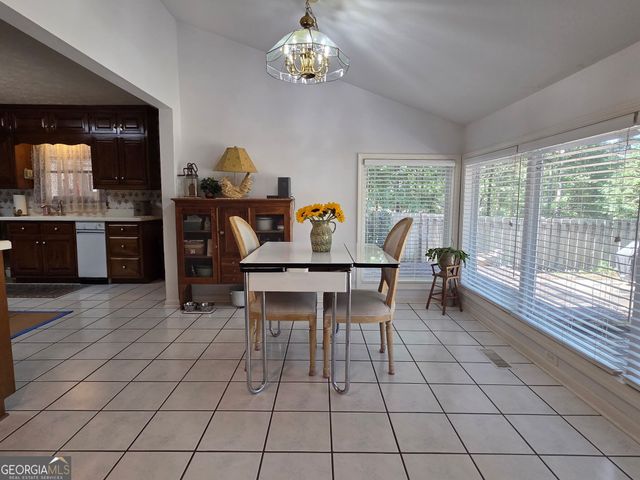 8 Rover Road, Williamson, GA 30292
