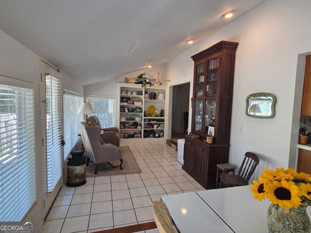 8 Rover Road, Williamson, GA 30292
