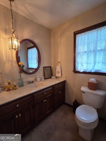 8 Rover Road, Williamson, GA 30292