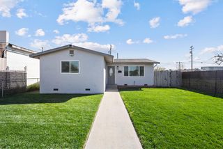 341 2nd St, Livingston, CA 95334