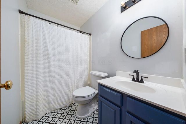 2120 Sunrush Court, Grove City, OH 43123