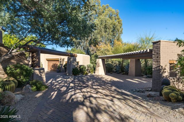 7416 E ARROYO HONDO Road, Scottsdale, AZ 85266