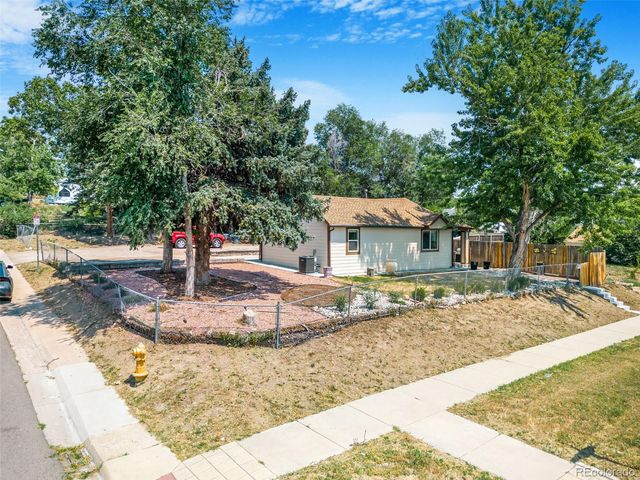3835 W 3RD Avenue, Denver, CO 80219