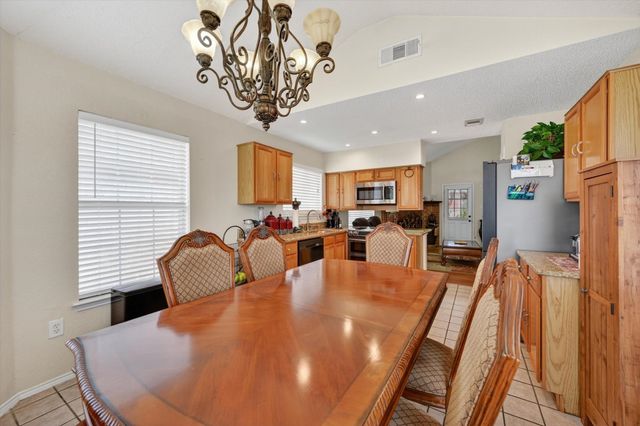 525 Berryhill Drive, Mansfield, TX 76063