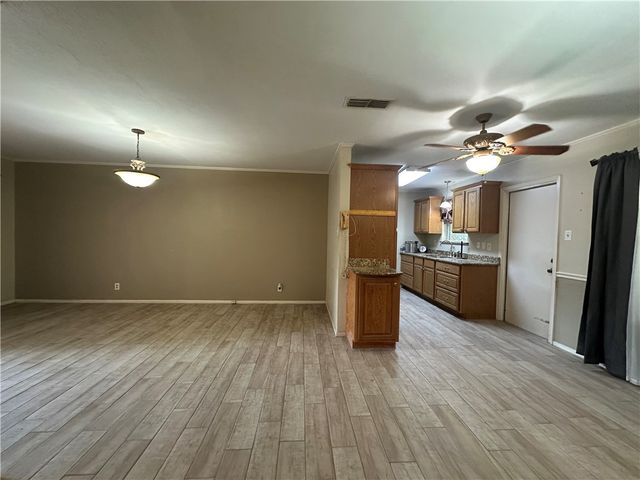 5326 Alejandro St, Corpus Christi, TX 78415