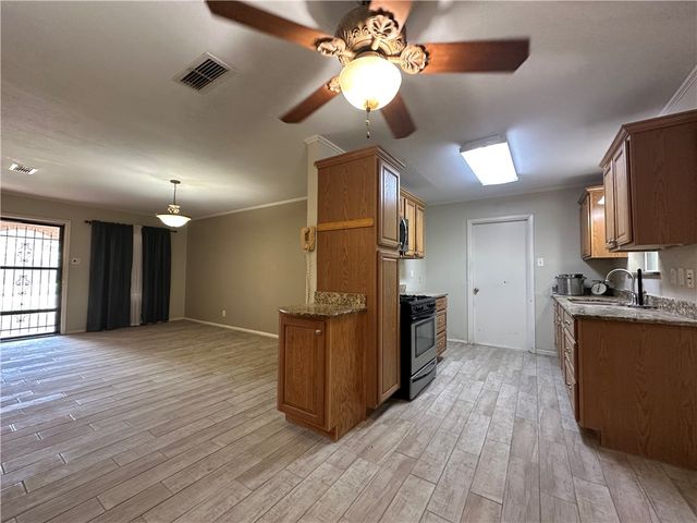 5326 Alejandro St, Corpus Christi, TX 78415