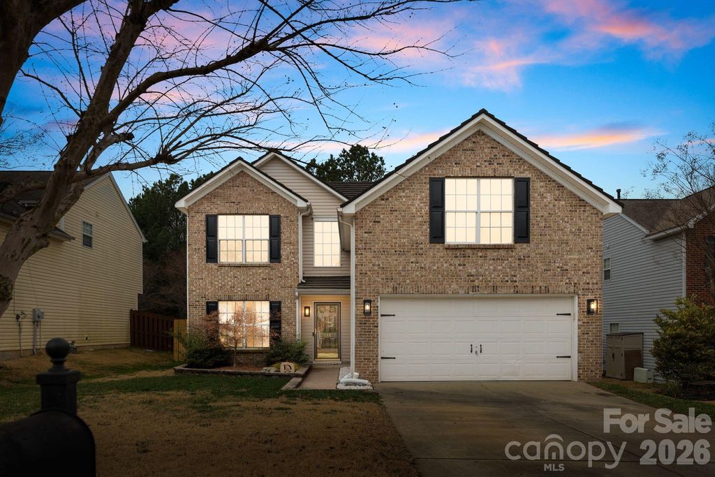 135 Amber Woods Drive, Tega Cay, SC 29708