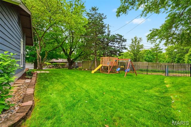 14632 Laketrails Court, Chesterfield, MO 63017