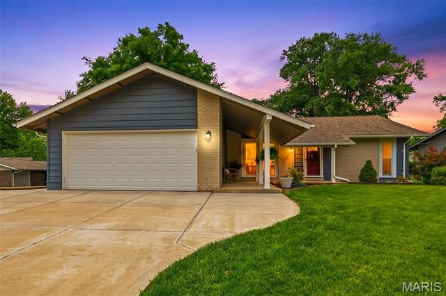 14632 Laketrails Court, Chesterfield, MO 63017