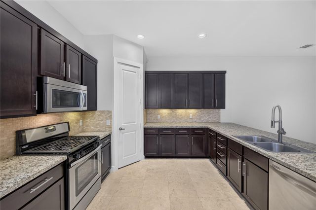 8806 Hollister Square Court, Houston, TX 77080