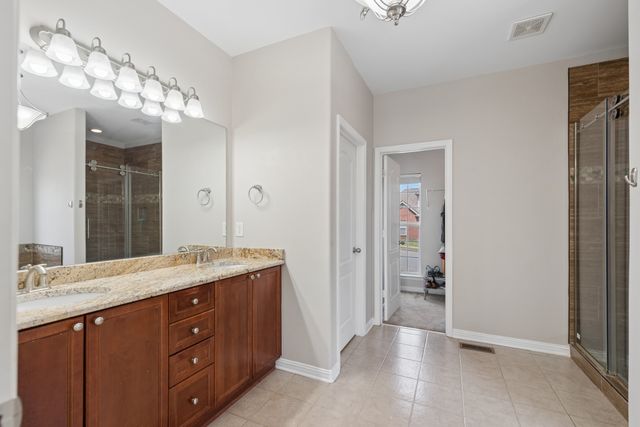 852 Fonnic Dr, Nashville, TN 37207