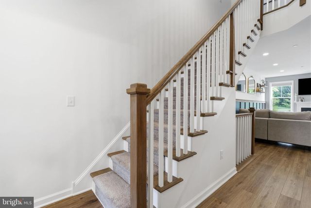 68 PARRY WAY, Ivyland, PA 18974