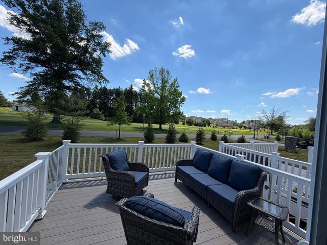 68 PARRY WAY, Ivyland, PA 18974
