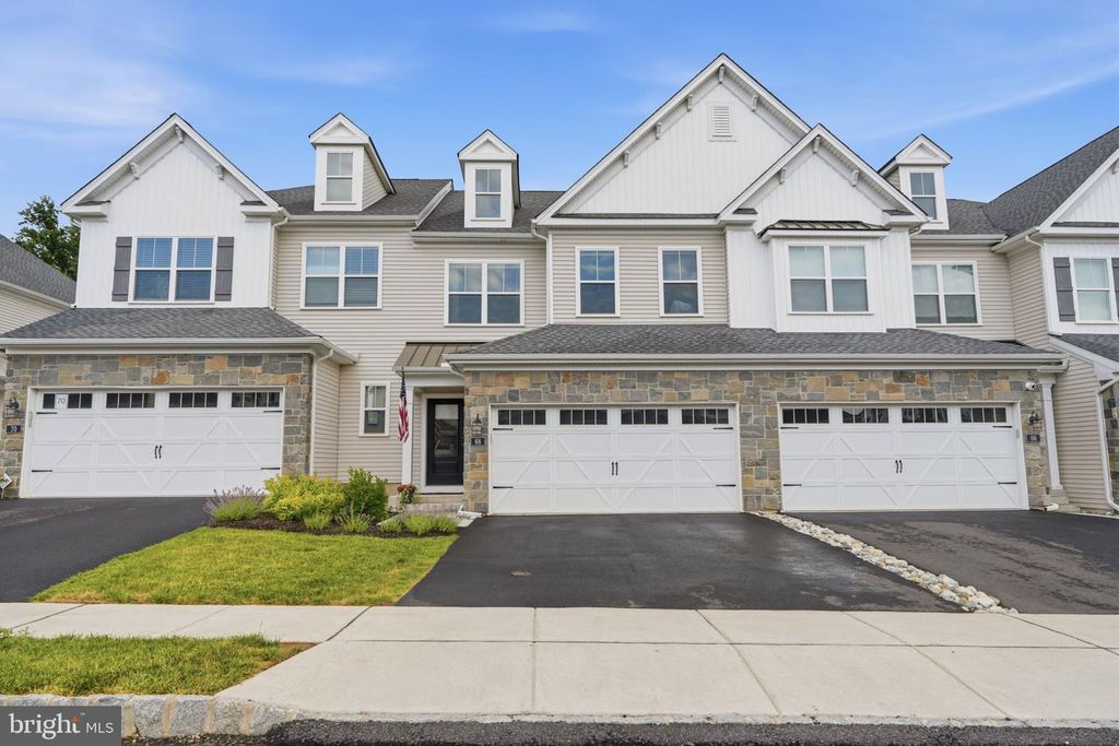 68 PARRY WAY, Ivyland, PA 18974
