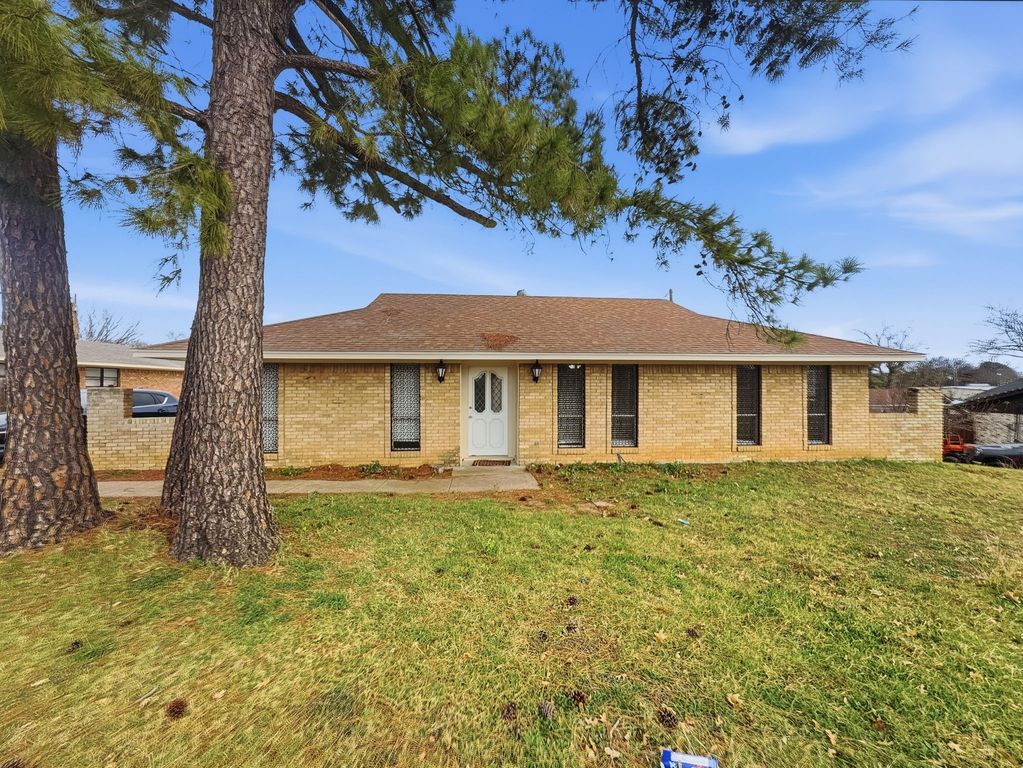 1718 S Story Road, Irving, TX 75060