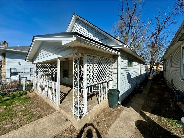 241 N 20th Street, Kansas City, KS 66102