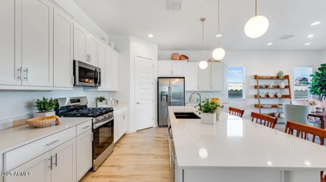 25527 N 149TH Avenue, Surprise, AZ 85387