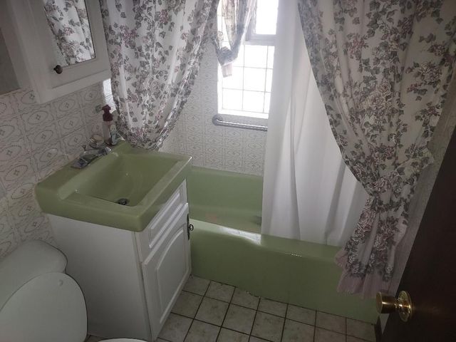 5120 W 101st Street, Oak Lawn, IL 60453