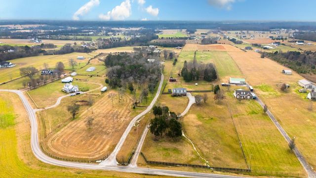1993 Egypt Rd, Chapel Hill, TN 37034