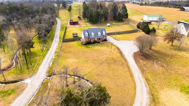 1993 Egypt Rd, Chapel Hill, TN 37034