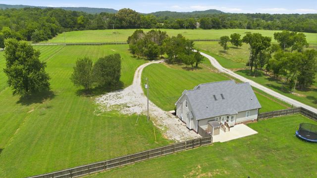 1993 Egypt Rd, Chapel Hill, TN 37034