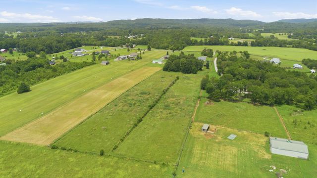 1993 Egypt Rd, Chapel Hill, TN 37034