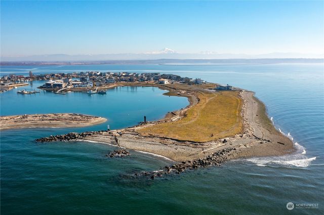 3910 Saltspring Drive, Ferndale, WA 98248