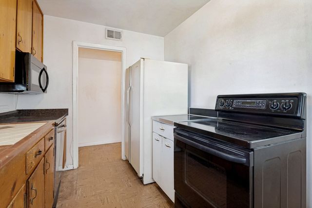 408 Bryan Drive, Arlington, TX 76011