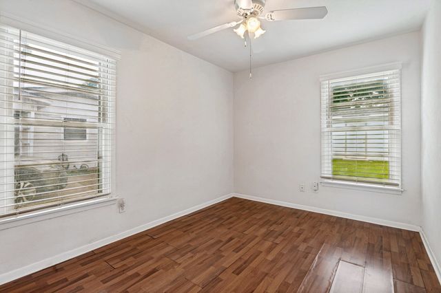 408 Bryan Drive, Arlington, TX 76011