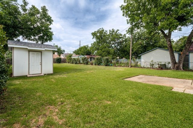 408 Bryan Drive, Arlington, TX 76011