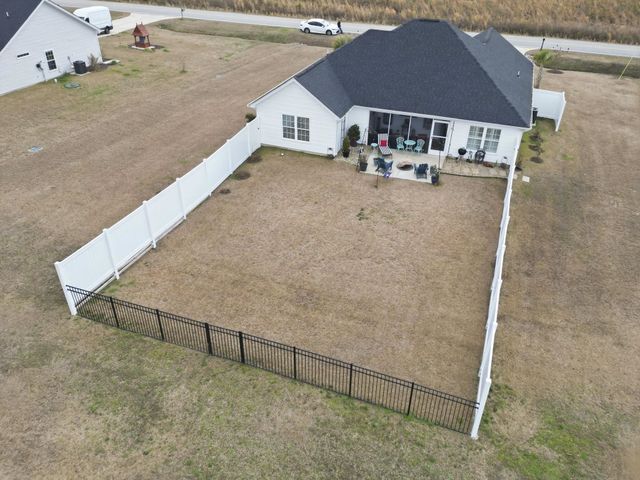 4765 Myrtle West Dr., Loris, SC 29569