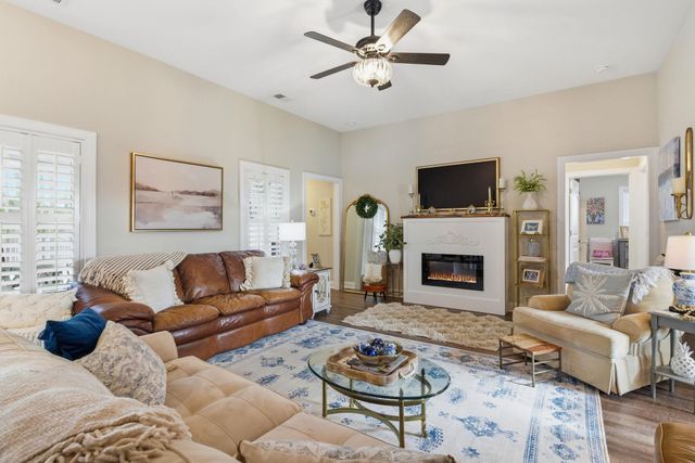 4765 Myrtle West Dr., Loris, SC 29569