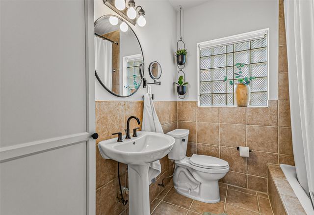 1618 Seevers Avenue, Dallas, TX 75216