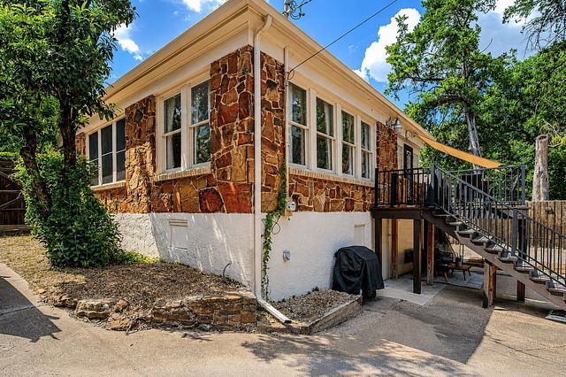 1618 Seevers Avenue, Dallas, TX 75216
