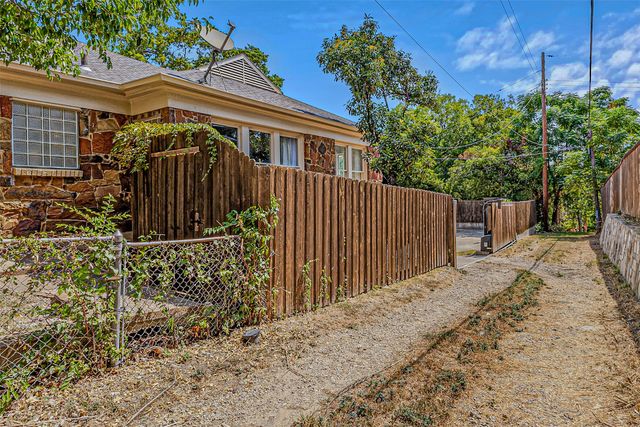 1618 Seevers Avenue, Dallas, TX 75216