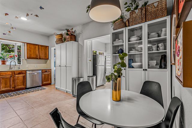 1618 Seevers Avenue, Dallas, TX 75216