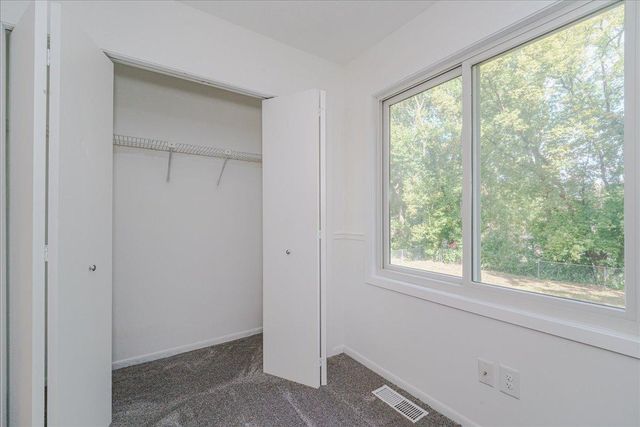 1712 Rio Loma Drive, Burnsville, MN 55337