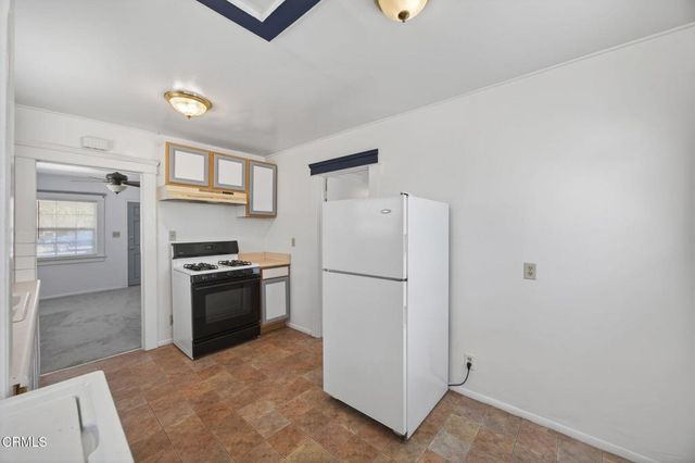822 E Pleasant Street, Santa Paula, CA 93060