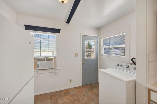 822 E Pleasant Street, Santa Paula, CA 93060