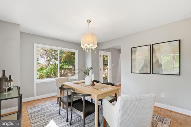 6313 SWORDS WAY, Bethesda, MD 20817