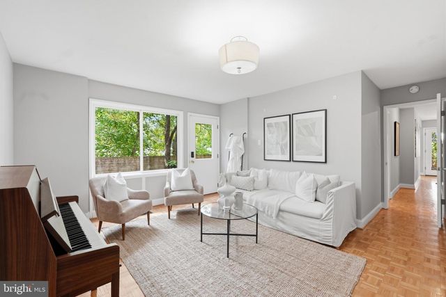 6313 SWORDS WAY, Bethesda, MD 20817