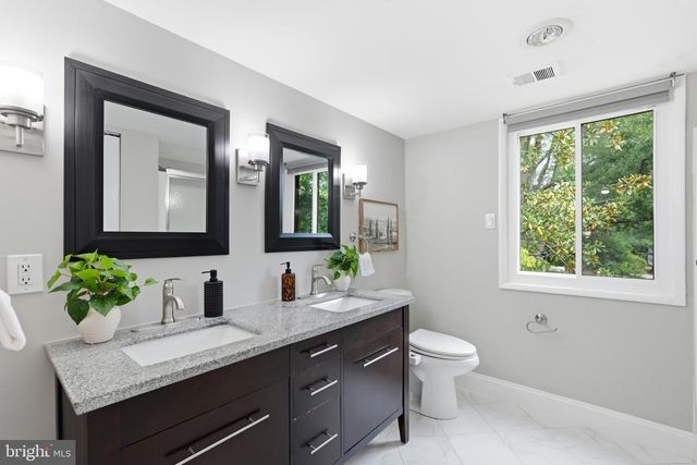 6313 SWORDS WAY, Bethesda, MD 20817