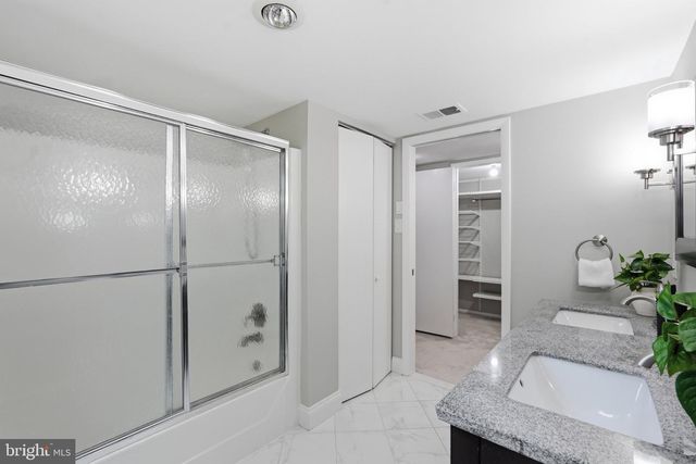 6313 SWORDS WAY, Bethesda, MD 20817