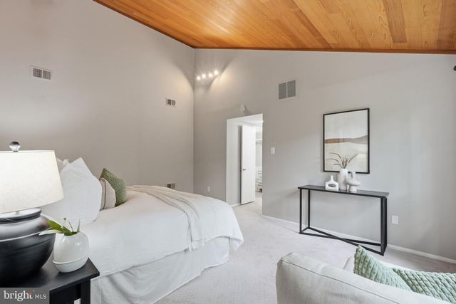 6313 SWORDS WAY, Bethesda, MD 20817