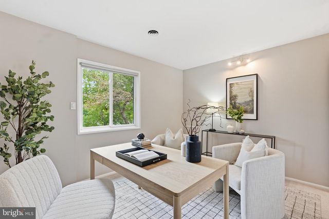 6313 SWORDS WAY, Bethesda, MD 20817