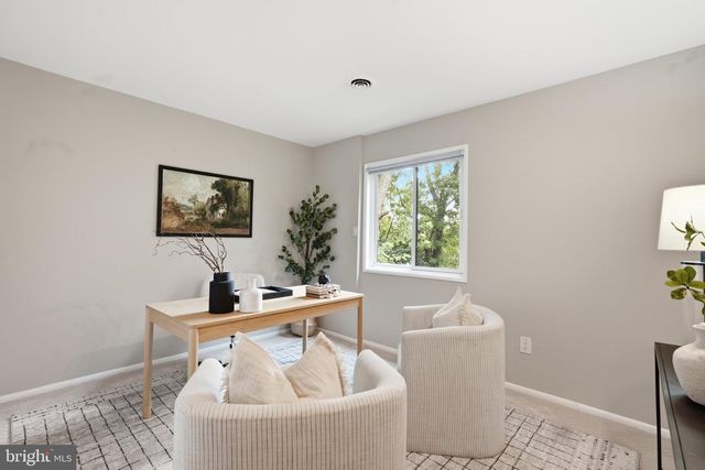 6313 SWORDS WAY, Bethesda, MD 20817