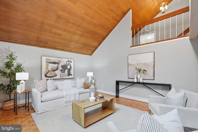 6313 SWORDS WAY, Bethesda, MD 20817