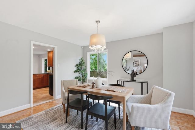 6313 SWORDS WAY, Bethesda, MD 20817