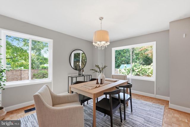 6313 SWORDS WAY, Bethesda, MD 20817